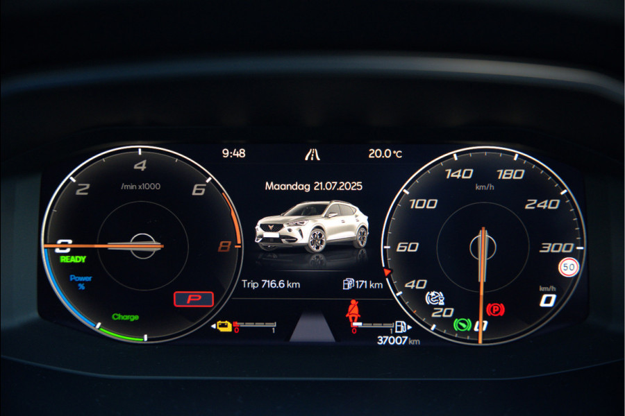 CUPRA Formentor 1.4 e-Hybrid VZ Copper Edition | Mat Grijs | Panoramadak | Memory Seat | Kuipstoelen | 360 Camera | Keyless | Stoelverwarming | Stuurverwarming | Sportstuur | Adaptive Cruise Control | Ambiance Verlichting | Dodehoekdetect