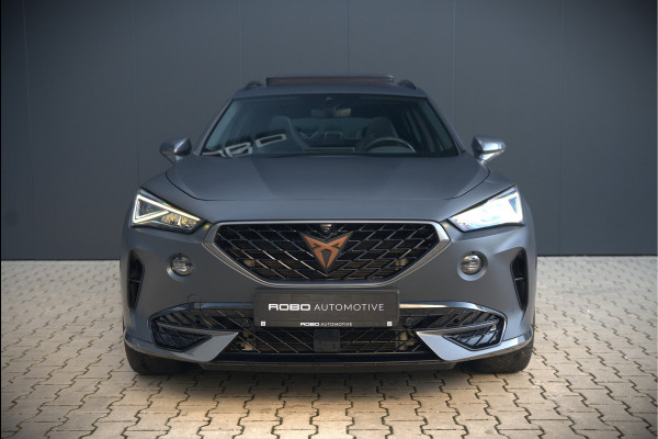 CUPRA Formentor 1.4 e-Hybrid VZ Copper Edition | Mat Grijs | Panoramadak | Memory Seat | Kuipstoelen | 360 Camera | Keyless | Stoelverwarming | Stuurverwarming | Sportstuur | Adaptive Cruise Control | Ambiance Verlichting | Dodehoekdetect