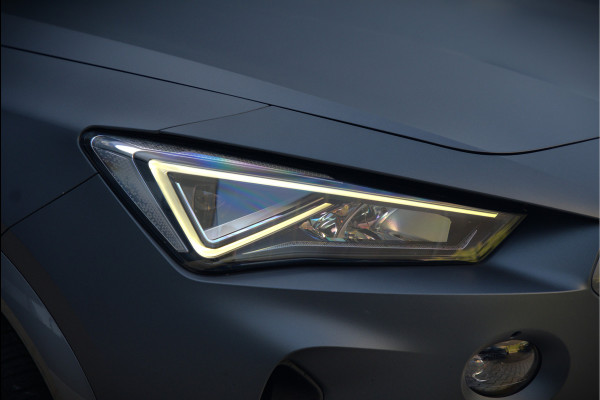 CUPRA Formentor 1.4 e-Hybrid VZ Copper Edition | Mat Grijs | Panoramadak | Memory Seat | Kuipstoelen | 360 Camera | Keyless | Stoelverwarming | Stuurverwarming | Sportstuur | Adaptive Cruise Control | Ambiance Verlichting | Dodehoekdetect
