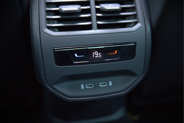 CUPRA Formentor 1.4 e-Hybrid VZ Copper Edition | Mat Grijs | Panoramadak | Memory Seat | Kuipstoelen | 360 Camera | Keyless | Stoelverwarming | Stuurverwarming | Sportstuur | Adaptive Cruise Control | Ambiance Verlichting | Dodehoekdetect