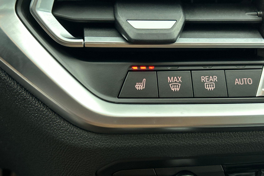 BMW 3 Serie Touring 318i High Executive (Dealer onderH, Navi, StoelV, PDC V+A, Leer, Etc)