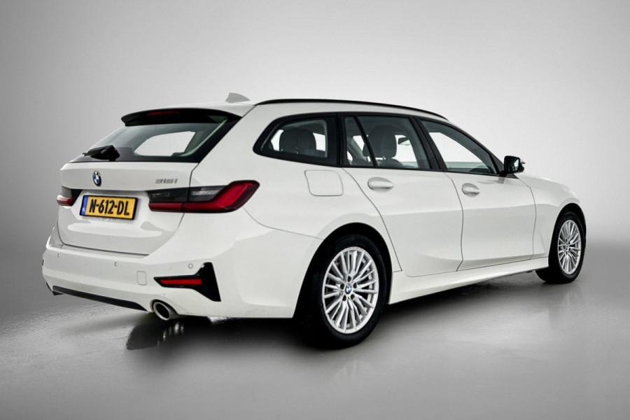 BMW 3 Serie Touring 318i High Executive (Dealer onderH, Navi, StoelV, PDC V+A, Leer, Etc)