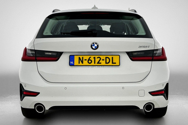 BMW 3 Serie Touring 318i High Executive (Dealer onderH, Navi, StoelV, PDC V+A, Leer, Etc)
