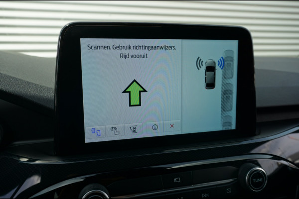 Ford Kuga PHEV ST-Line WEGKLAPBARE HAAK | ADAPTIVE | WINTERPACK | 19"!