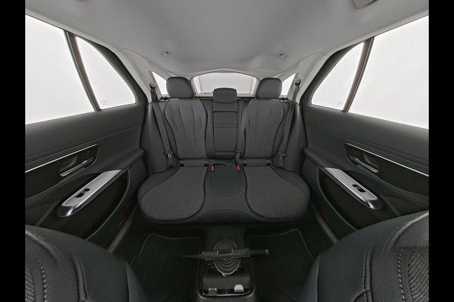 Mercedes-Benz E-Klasse Estate 300 e Plug-In Hybride | Distronic | Stoel en Stuurverwarming | Led koplampen | Achteruitrijcamera | Apple CarPlay | Inclusief 24 maanden MB Certified garantie voor Europa.
