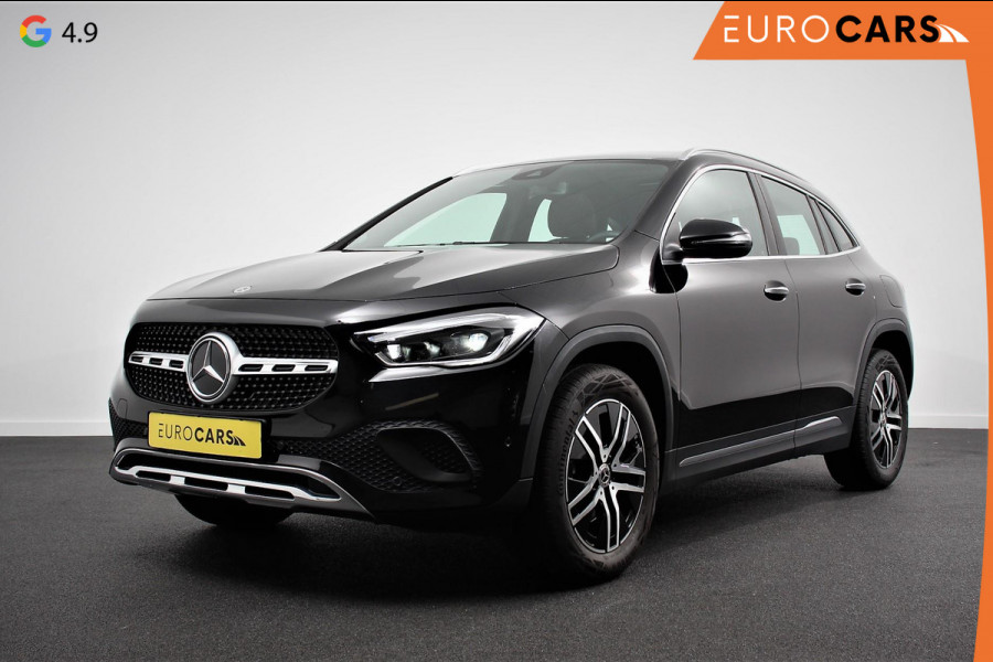 Mercedes-Benz GLA 200 163pk Automaat Progressive Premium | Panorama dak Half lederen bekleding Navigatie Camera Stoelverwarming Electrisch bedienbare achterklep Led