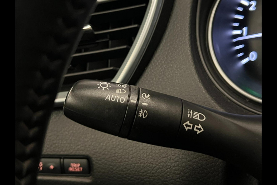 Nissan QASHQAI 1.2 N-Connecta / Aut / NL-auto / Pano / Camera