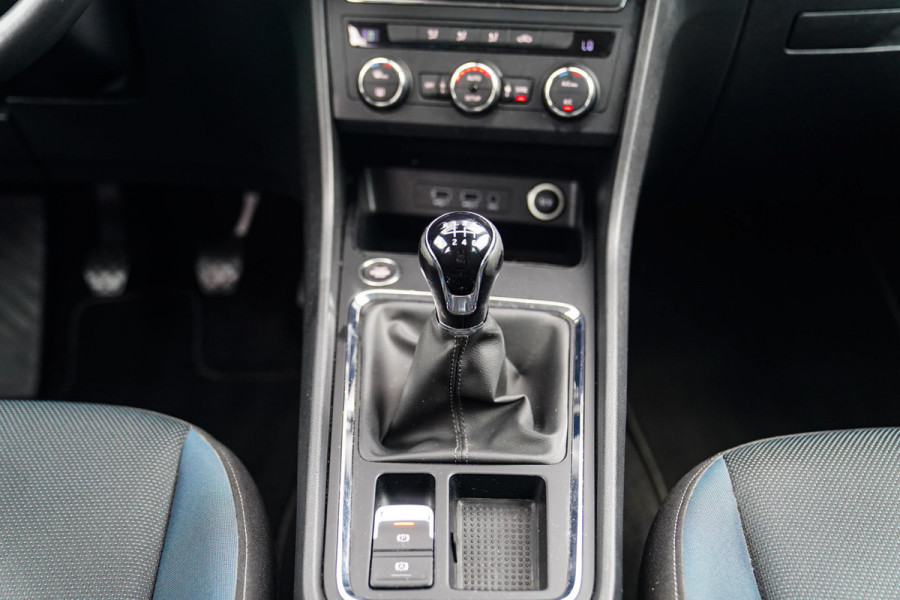 Seat Ateca 1.0 EcoTSI Style Business Intense | LED koplampen | Achteruitrijcamera | Climatronic airco | Multifunctioneel stuur |