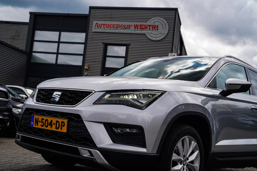 Seat Ateca 1.0 EcoTSI Style Business Intense | LED koplampen | Achteruitrijcamera | Climatronic airco | Multifunctioneel stuur |