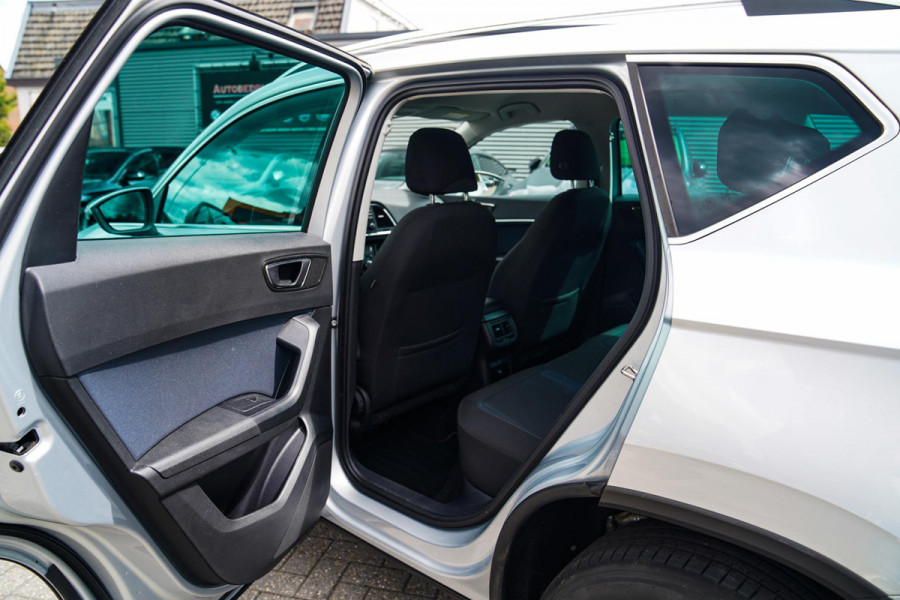 Seat Ateca 1.0 EcoTSI Style Business Intense | LED koplampen | Achteruitrijcamera | Climatronic airco | Multifunctioneel stuur |