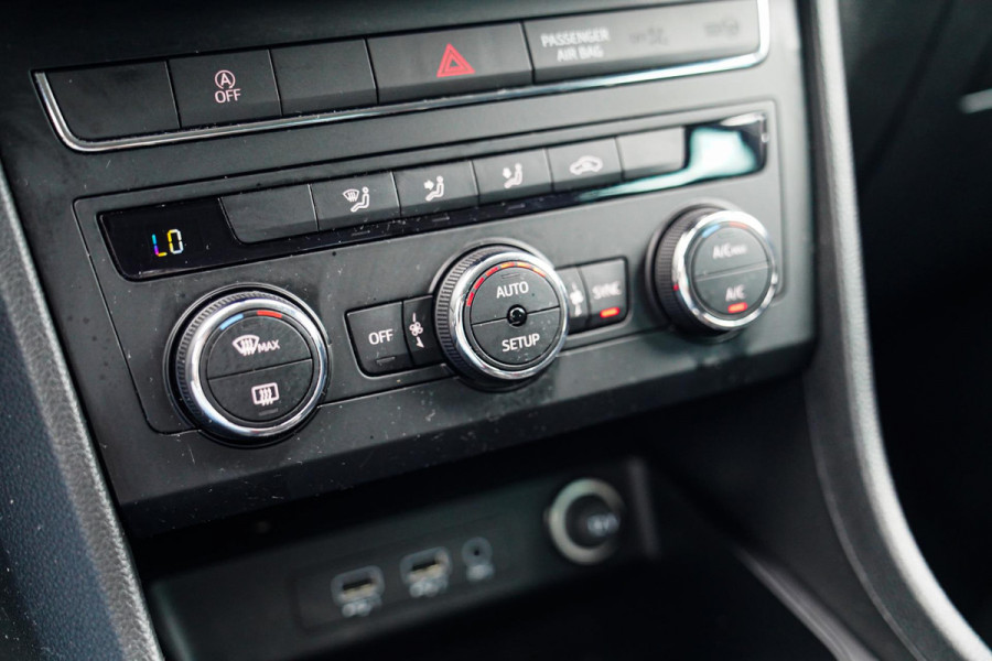 Seat Ateca 1.0 EcoTSI Style Business Intense | LED koplampen | Achteruitrijcamera | Climatronic airco | Multifunctioneel stuur |