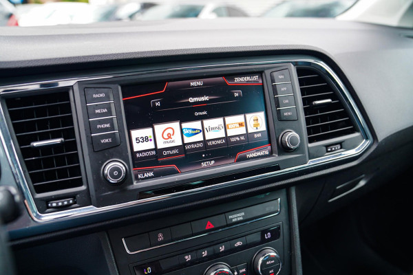 Seat Ateca 1.0 EcoTSI Style Business Intense | LED koplampen | Achteruitrijcamera | Climatronic airco | Multifunctioneel stuur |