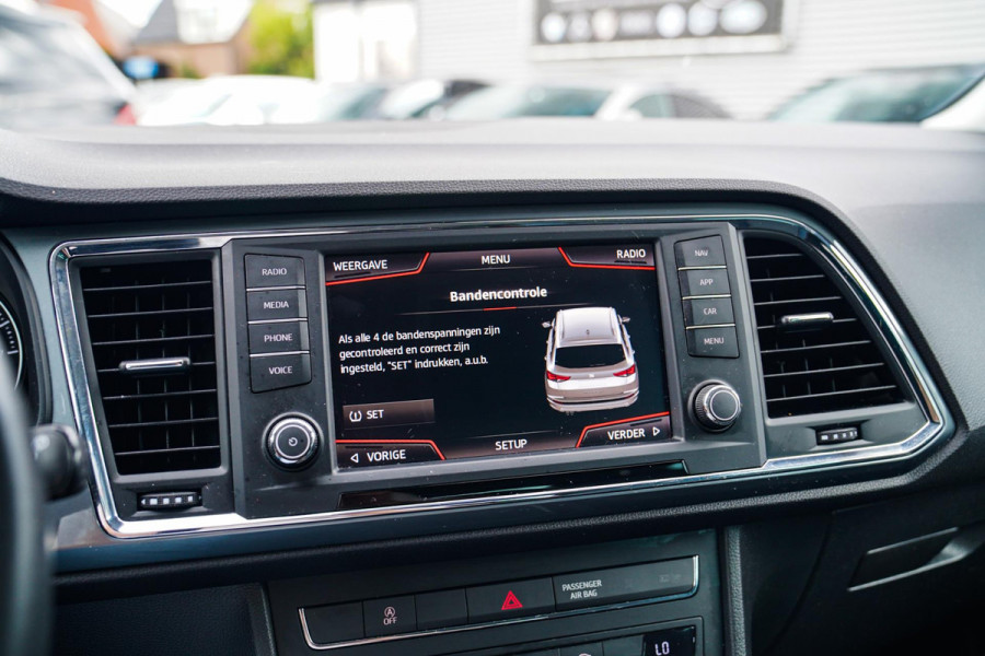 Seat Ateca 1.0 EcoTSI Style Business Intense | LED koplampen | Achteruitrijcamera | Climatronic airco | Multifunctioneel stuur |