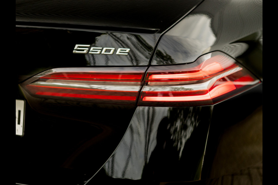 BMW 5 Serie 550e xDrive - M-Sport Pro - Pano - Onderstel Prof - Trekhaak - Stoelventilatie