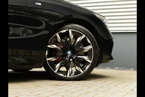 BMW 5 Serie 550e xDrive - M-Sport Pro - Pano - Onderstel Prof - Trekhaak - Stoelventilatie