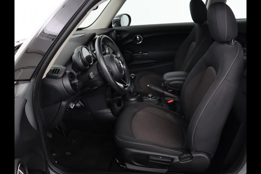 MINI Cooper 1.5 Cooper | Carplay | Cruise control | Navigatie | Full LED | Keyless | Airco | Bluetooth