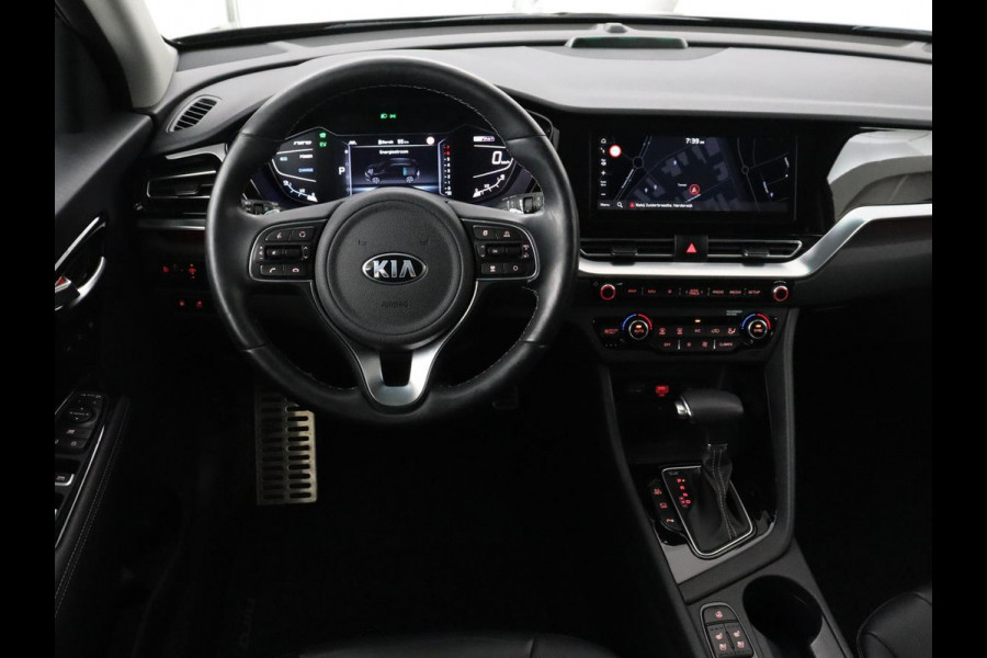 Kia Niro 1.6 GDi PHEV ExecutiveLine | Schuifdak | Stoelventilatie | Leder | Trekhaak | Adaptive cruise | JBL Sound | Full LED | Camera | Keyless | Carplay | Navigatie | Achterbankverwarming