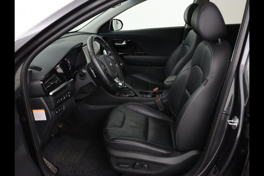 Kia Niro 1.6 GDi PHEV ExecutiveLine | Schuifdak | Stoelventilatie | Leder | Trekhaak | Adaptive cruise | JBL Sound | Full LED | Camera | Keyless | Carplay | Navigatie | Achterbankverwarming