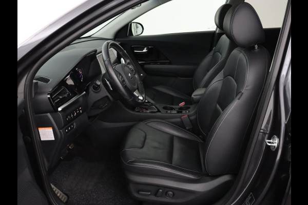 Kia Niro 1.6 GDi PHEV ExecutiveLine | Schuifdak | Stoelventilatie | Leder | Trekhaak | Adaptive cruise | JBL Sound | Full LED | Camera | Keyless | Carplay | Navigatie | Achterbankverwarming