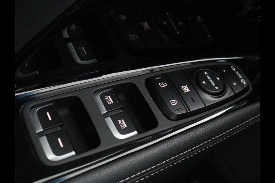 Kia Niro 1.6 GDi PHEV ExecutiveLine | Schuifdak | Stoelventilatie | Leder | Trekhaak | Adaptive cruise | JBL Sound | Full LED | Camera | Keyless | Carplay | Navigatie | Achterbankverwarming