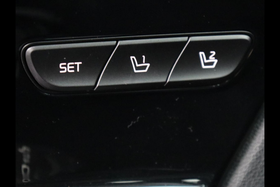 Kia Niro 1.6 GDi PHEV ExecutiveLine | Schuifdak | Stoelventilatie | Leder | Trekhaak | Adaptive cruise | JBL Sound | Full LED | Camera | Keyless | Carplay | Navigatie | Achterbankverwarming