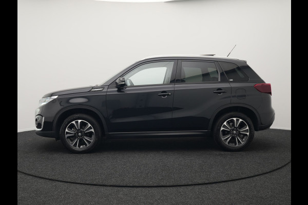 Suzuki Vitara 1.5 Hybrid Style Dealer O.H. | Panodak | Adaptive Cruise | Alcantara Sportstoelen Verwarmd | Navigatie | Camera | Stoelverwarming | Apple Carplay | DAB |
