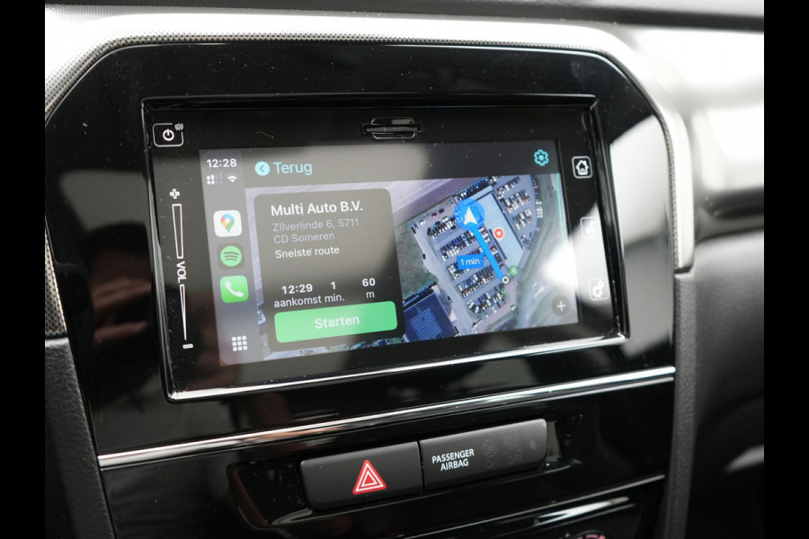 Suzuki Vitara 1.5 Hybrid Style Dealer O.H. | Panodak | Adaptive Cruise | Alcantara Sportstoelen Verwarmd | Navigatie | Camera | Stoelverwarming | Apple Carplay | DAB |