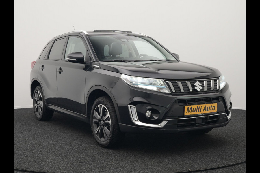 Suzuki Vitara 1.5 Hybrid Style Dealer O.H. | Panodak | Adaptive Cruise | Alcantara Sportstoelen Verwarmd | Navigatie | Camera | Stoelverwarming | Apple Carplay | DAB |
