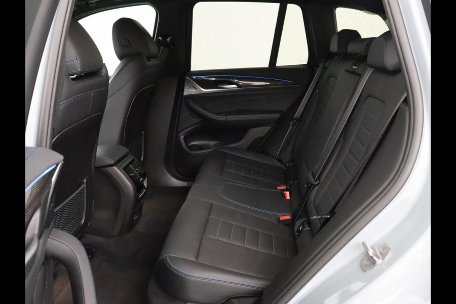 BMW X3 xDrive30e M Sport | Leder | Stoel & stuurverwarming | Camera | Sportstoelen | Carplay | Sfeerverlichting | Navigatie | Adaptief LED | Live Cockpit | 20'' lichtmetalen velgen