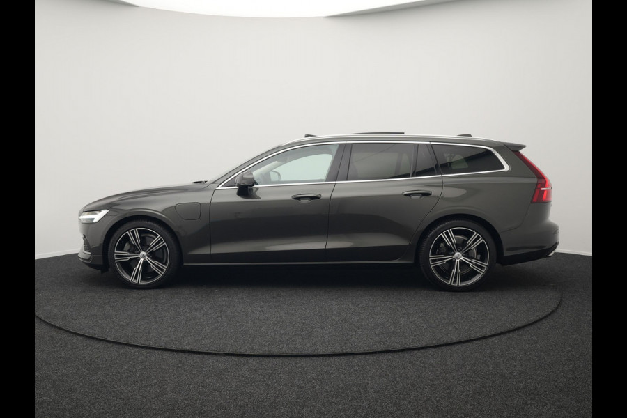 Volvo V60 T8 Recharge AWD Inscription Plug In Hybrid 392pk Dealer O.H. PHEV | Panodak | Adaptive cruise | Lederen Sportstoelen Memory & Massage | Pilot Assist | Harman Kardon | Apple Carplay | Camera | Keyless | Stoel & Stuurverwarming | L.M. 19" | Virtual |