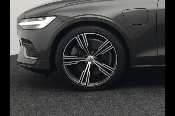 Volvo V60 T8 Recharge AWD Inscription Plug In Hybrid 392pk Dealer O.H. PHEV | Panodak | Adaptive cruise | Lederen Sportstoelen Memory & Massage | Pilot Assist | Harman Kardon | Apple Carplay | Camera | Keyless | Stoel & Stuurverwarming | L.M. 19" | Virtual |