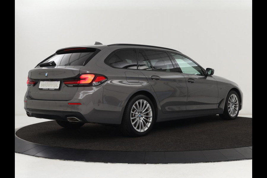 BMW 5 Serie 530e High Executive| Head-Up | Leder | Stoelverwarming | Camera | Carplay | Live Cockpit | Naviagtie | Park Assist | Full LED