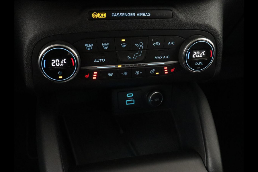 Ford Kuga 2.5 PHEV Vignale | Panoramadak | Leder | Head-Up | Stoel & stuurverwarming | Camera | Adaptive cruise | B&O Sound | Carplay | Navigatie | Full LED | Keyless