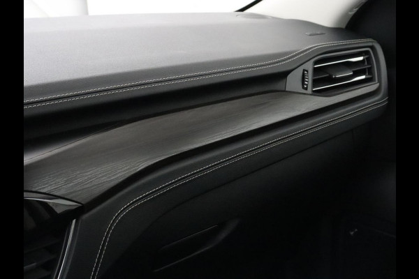 Ford Kuga 2.5 PHEV Vignale | Panoramadak | Leder | Head-Up | Stoel & stuurverwarming | Camera | Adaptive cruise | B&O Sound | Carplay | Navigatie | Full LED | Keyless