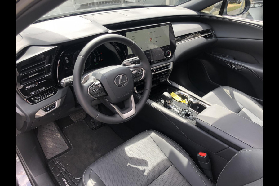 Lexus RX 450h+ Plug-in AWD Luxury Line Plus | Panoramadak, 360 Camera, Memory, Stoelventilatie, Stuurverwarming, Blind Spot Lexus RX 450h+ Plug-in AWD Luxury Line Plus | Panoramadak, 360 Camera, Memory, Stoelventilatie, Stuurverwarming, Blind Spot