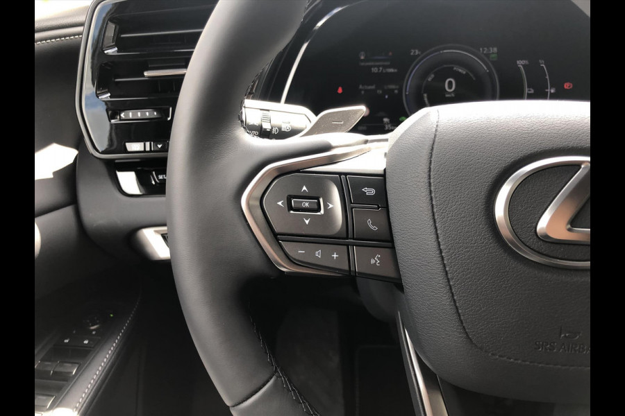 Lexus RX 450h+ Plug-in AWD Luxury Line Plus | Panoramadak, 360 Camera, Memory, Stoelventilatie, Stuurverwarming, Blind Spot Lexus RX 450h+ Plug-in AWD Luxury Line Plus | Panoramadak, 360 Camera, Memory, Stoelventilatie, Stuurverwarming, Blind Spot