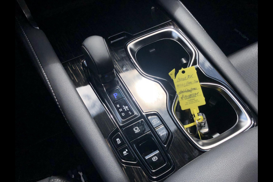 Lexus RX 450h+ Plug-in AWD Luxury Line Plus | Panoramadak, 360 Camera, Memory, Stoelventilatie, Stuurverwarming, Blind Spot Lexus RX 450h+ Plug-in AWD Luxury Line Plus | Panoramadak, 360 Camera, Memory, Stoelventilatie, Stuurverwarming, Blind Spot