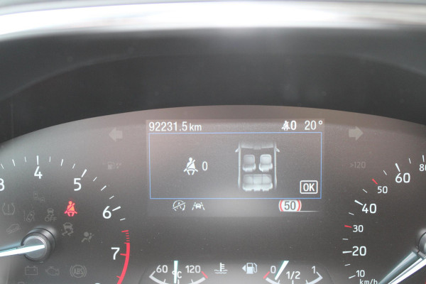 Ford FOCUS Wagon 1.0 EcoBoost 125 PK Titanium Business | Winterpack | 17 Inch Lichtmetalen Velgen | Privacy Glass | Electrische achterklep |Head Up | LED | Adaptieve Cruise Control | Camera | Navi | Climate Control
