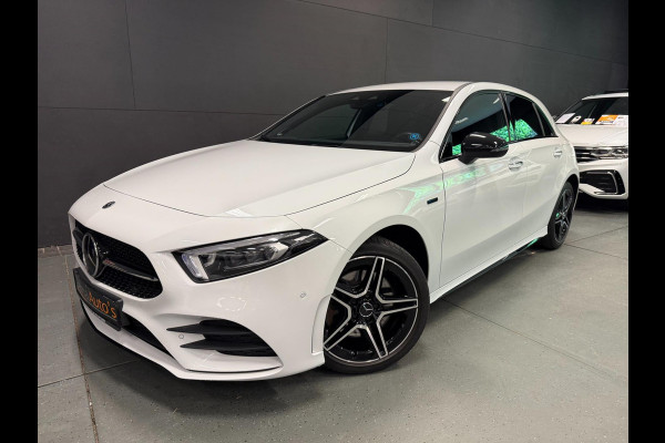 Mercedes-Benz A-Klasse 250 e AMG PREMIUM SFEERVERL/V-COCKPIT/NAVI/DAB/BURMESTER/CARPLAY/STOEL-M///