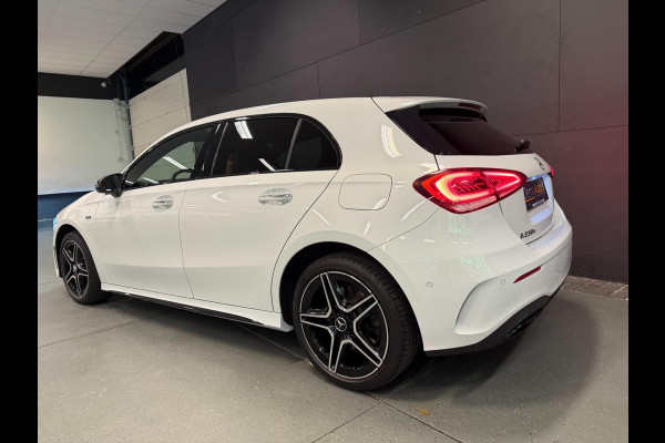 Mercedes-Benz A-Klasse 250 e AMG PREMIUM SFEERVERL/V-COCKPIT/NAVI/DAB/BURMESTER/CARPLAY/STOEL-M///