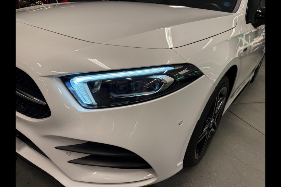 Mercedes-Benz A-Klasse 250 e AMG PREMIUM SFEERVERL/V-COCKPIT/NAVI/DAB/BURMESTER/CARPLAY/STOEL-M///