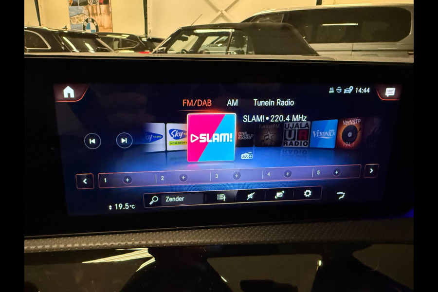 Mercedes-Benz A-Klasse 250 e AMG PREMIUM SFEERVERL/V-COCKPIT/NAVI/DAB/BURMESTER/CARPLAY/STOEL-M///