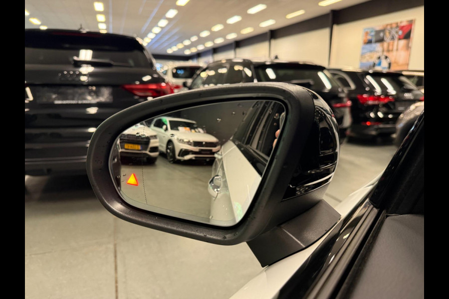 Mercedes-Benz A-Klasse 250 e AMG PREMIUM SFEERVERL/V-COCKPIT/NAVI/DAB/BURMESTER/CARPLAY/STOEL-M///
