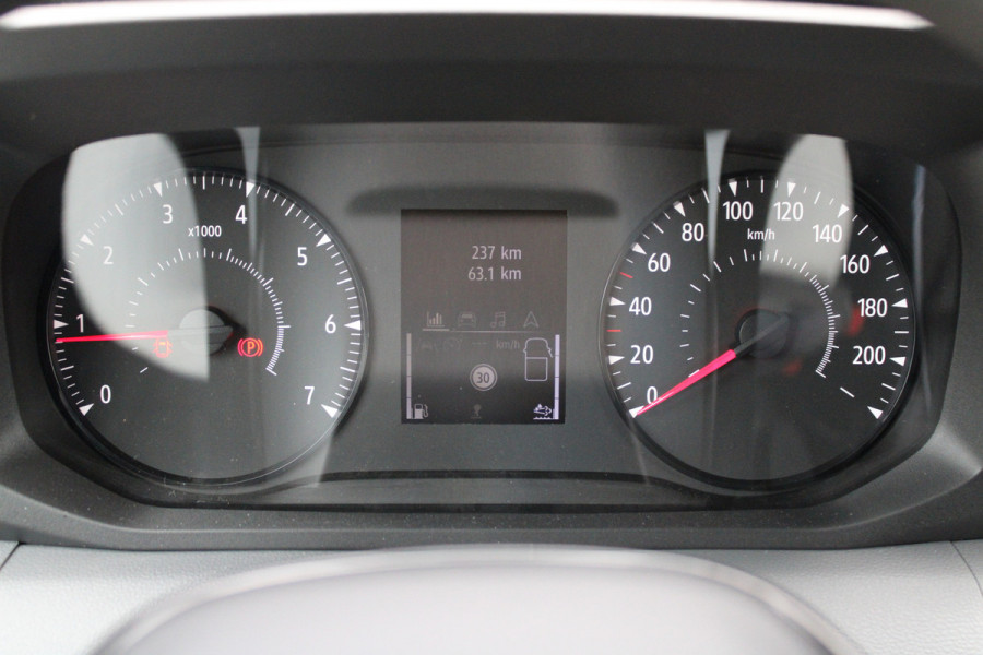 Renault Master T35 2.0 dCi 170pk L4H1 Bakwagen - Hollandia - Carplay - Cruise - 750kg Laadklep - Rijklaar