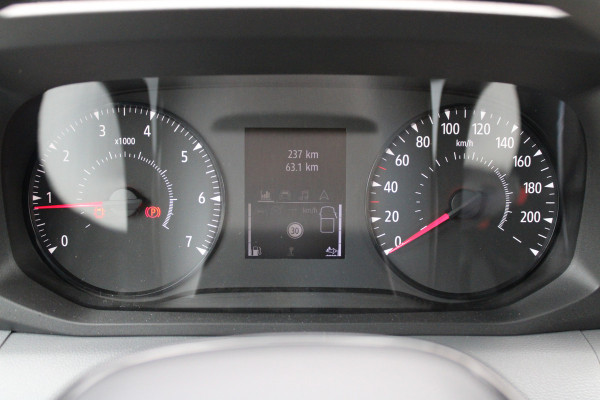 Renault Master T35 2.0 dCi 170pk L4H1 Bakwagen - Hollandia - Carplay - Cruise - 750kg Laadklep - Rijklaar