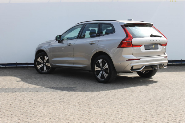 Volvo XC60 T6 350PK Automaat Plug-in hybrid AWD Plus Dark Apple Carplay / Adaptive cruise control / Panorama dak / Elektrisch bedienbare bestuurderstoel met geheugen / Keyless Entry / Elektrische achterklep