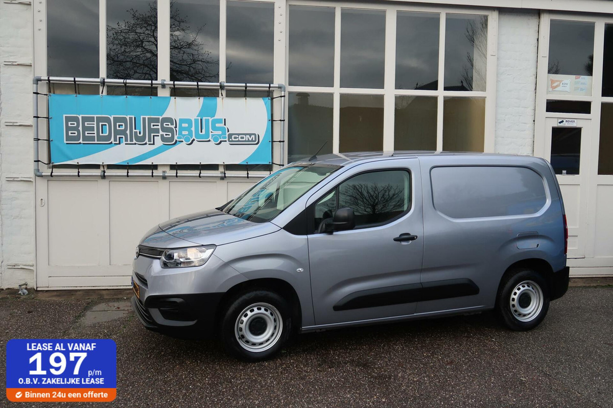 Toyota PROACE CITY 1eEig! | TREKHAAK | !KEURIGE STAAT! | NIEUWE APK Toyota PROACE CITY 1eEig! | TREKHAAK | !KEURIGE STAAT! | NIEUWE APK