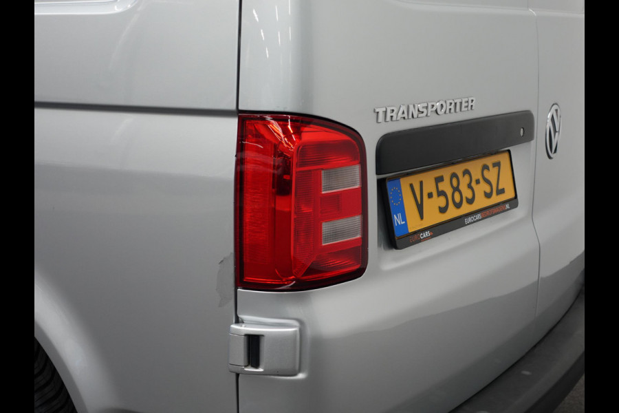 Volkswagen Transporter 102pk L1H1 Highline Navigatie 18" Velgen Airco Cruise control Euro6 Bluetooth
