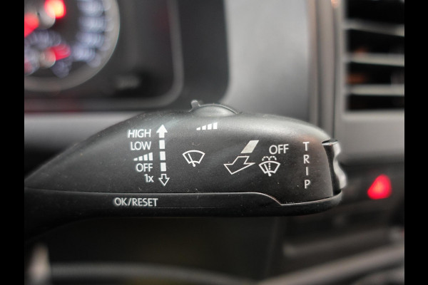 Volkswagen Transporter 102pk L1H1 Highline Navigatie 18" Velgen Airco Cruise control Euro6 Bluetooth