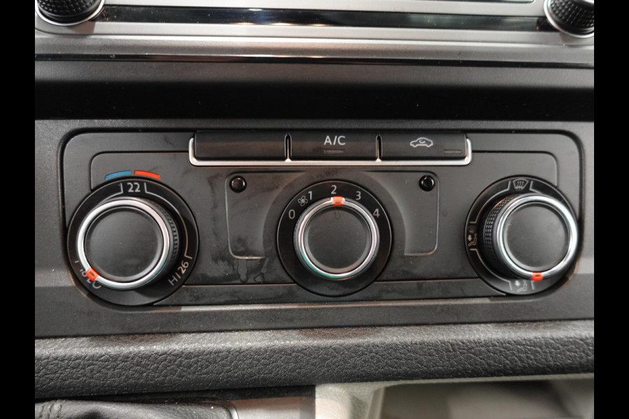 Volkswagen Transporter 102pk L1H1 Highline Navigatie 18" Velgen Airco Cruise control Euro6 Bluetooth